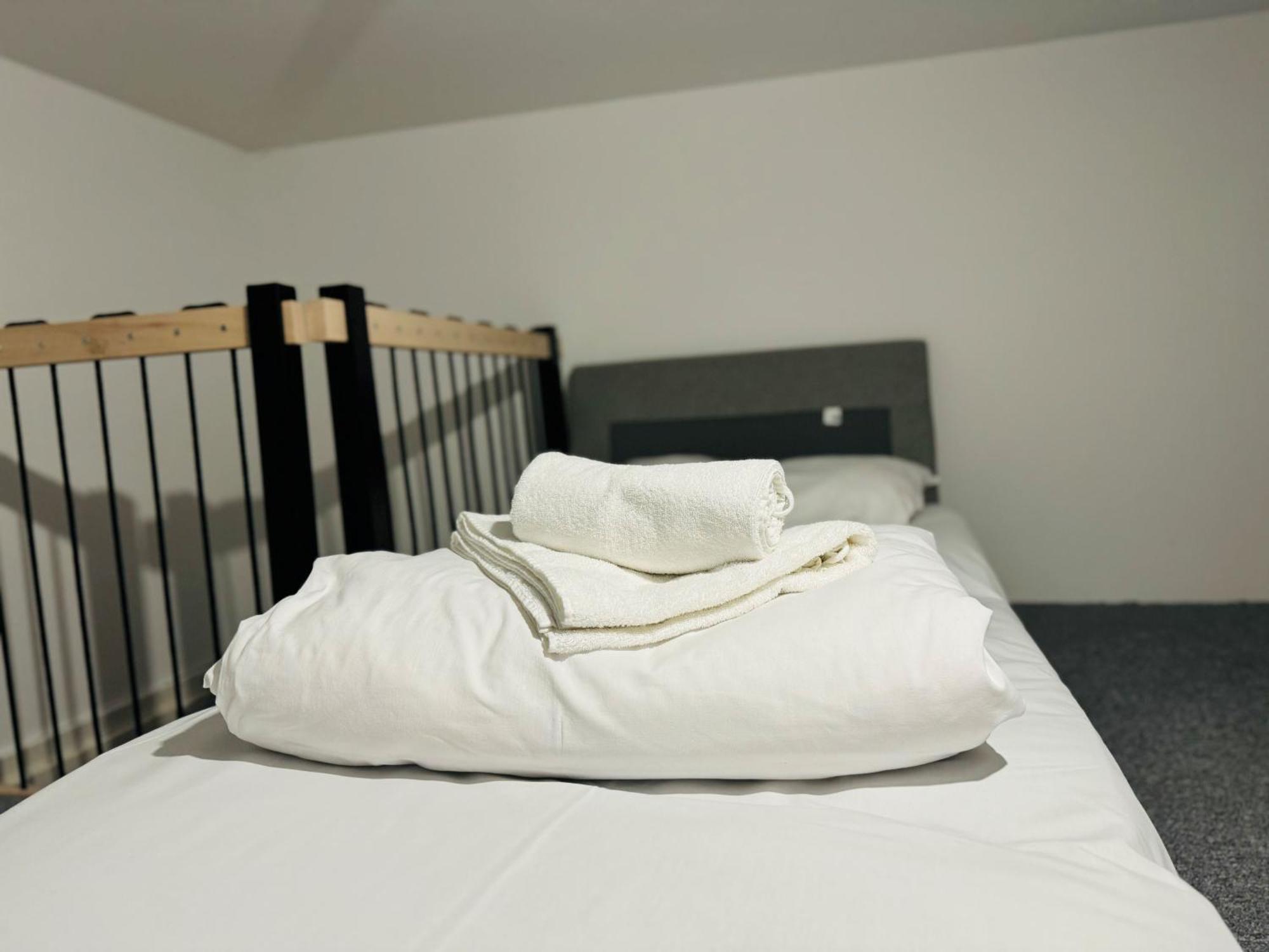 12 Monkeys Apartments — Photos 2